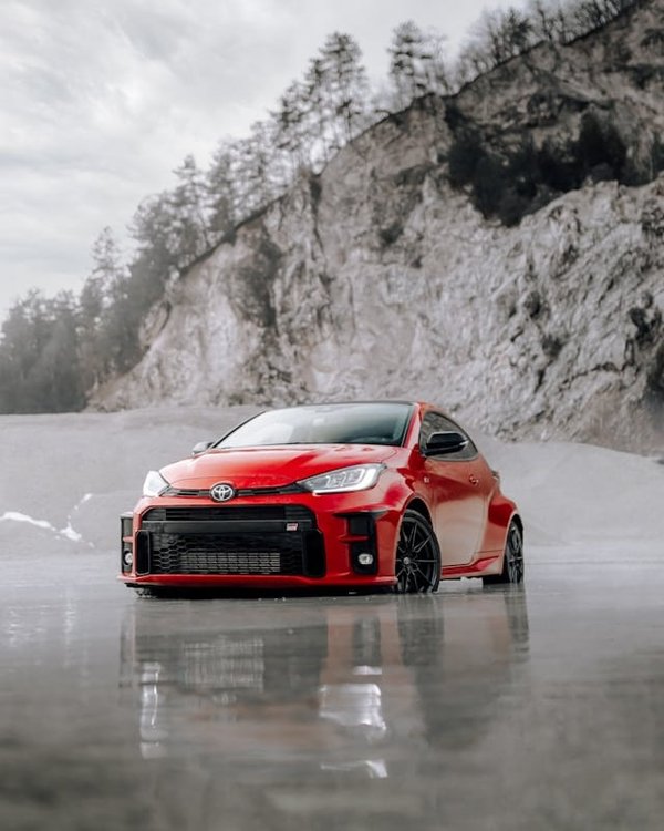 Quel est le processus pour diagnostiquer et réparer un système hybride défectueux dans une Toyota Prius?